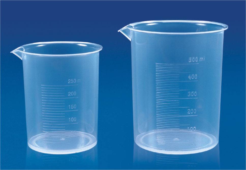 Autoclavable Polypropylene Beakers, 500 ml Aggstrom