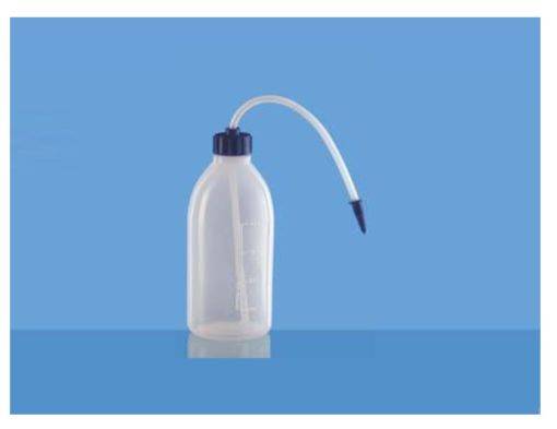 borosil-wash-bottle-ldpe-plastic-squeeze-type-screw-cap-fitted-with-stoppers-and-delivery-tubes-e1628030507794